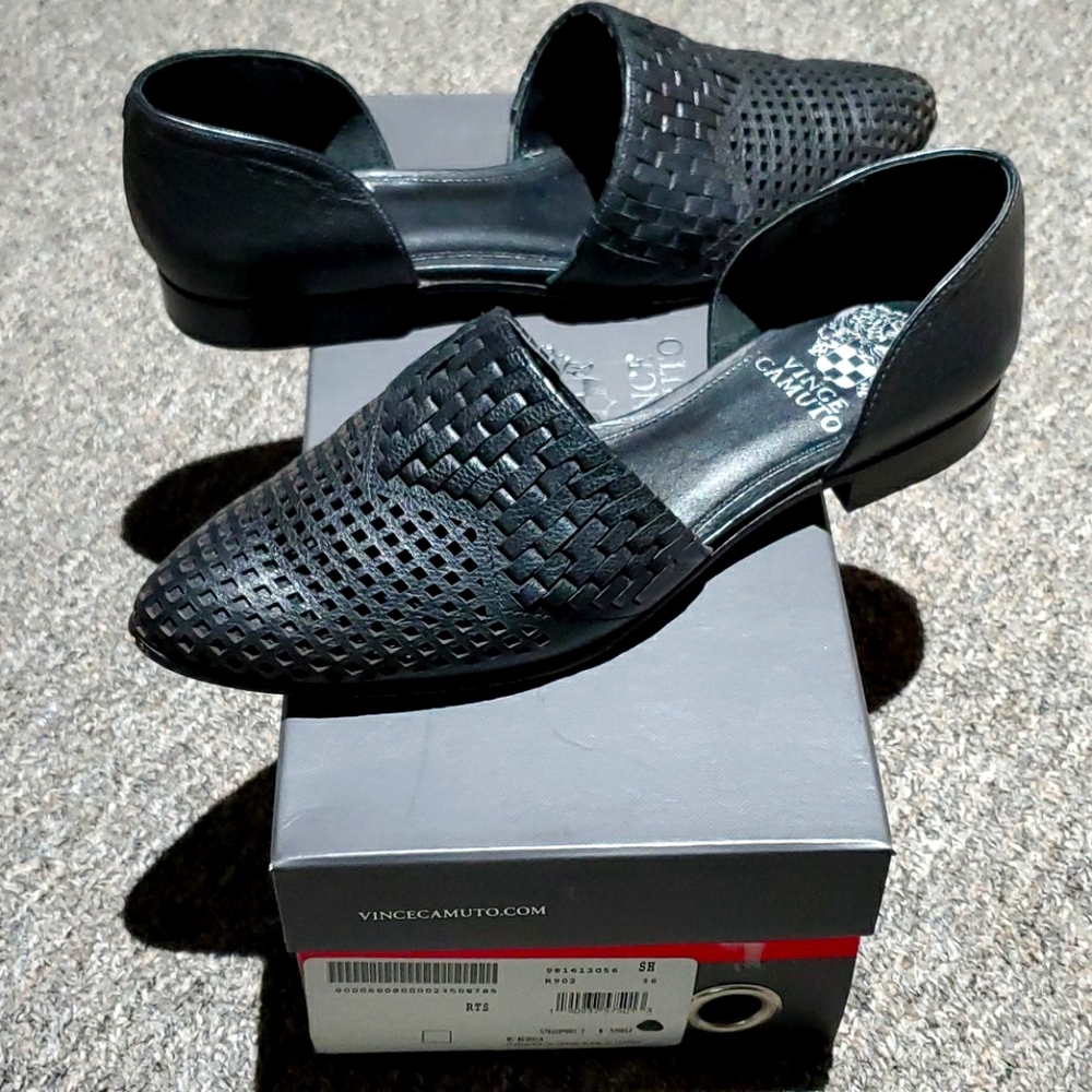 Vince Camuto Black Flats.